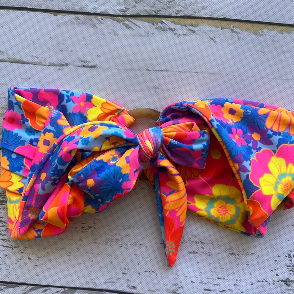 Kulani Kinis Blue Pink Yellow Floral Bikini Top SMALL - Picture 7 of 9